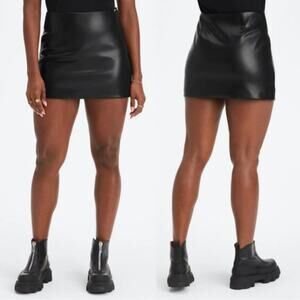Fabletics Vegan Leather High-Waisted A-Line Mini Skirt Black Womens Size Large